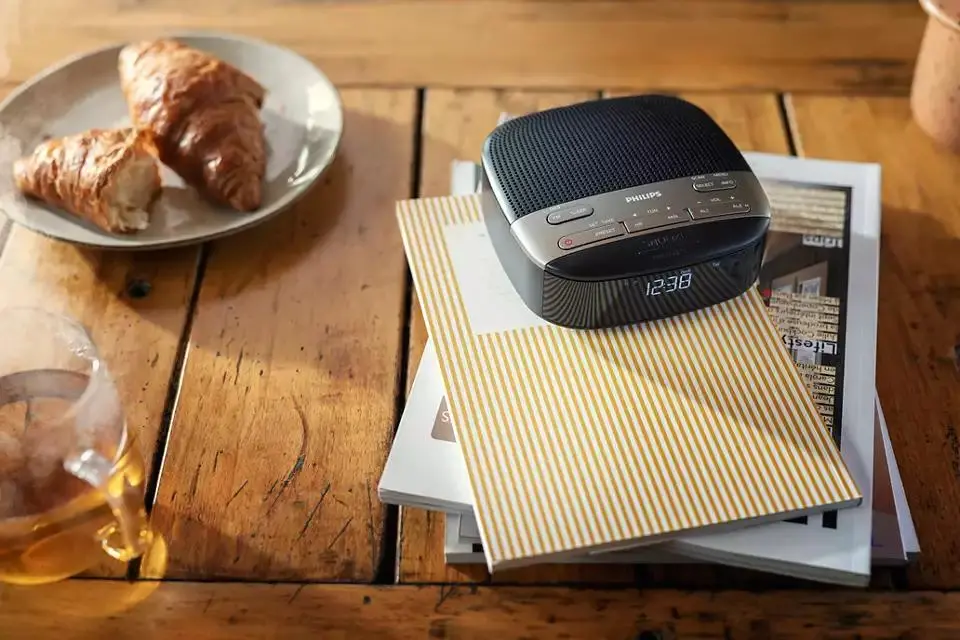 Radiobudzik Philips TAR3505/12 Czarno-srebrny