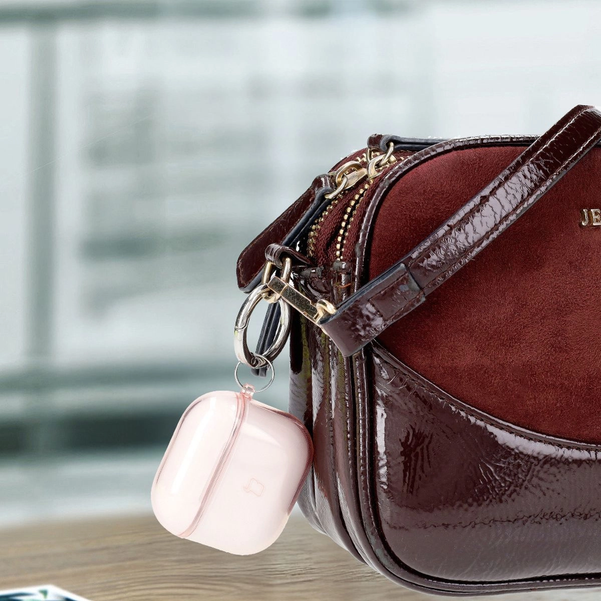 Etui na słuchawki Bizon Case Headphone Clear do AirPods 4 Przeźroczysto-różowy