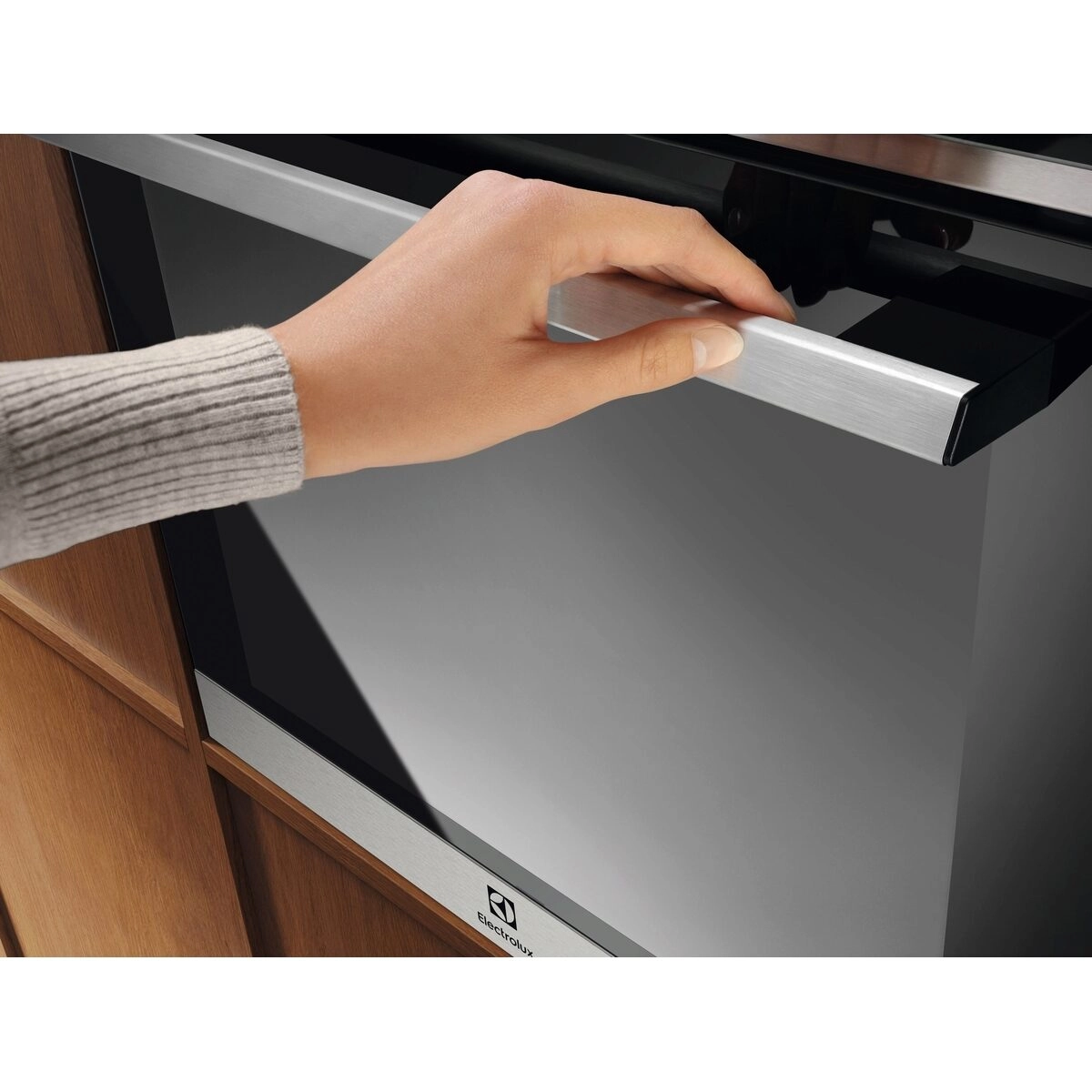 Piekarnik elektryczny Electrolux LOE8F38X Termoobieg Srebrny
