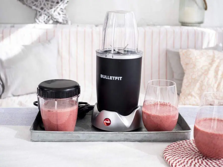 Blender kielichowy Eldom Nutri Blender BLN700 0,6l 3 butelki