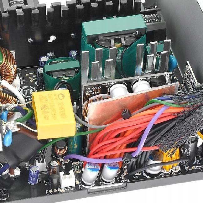 Zasilacz Thermaltake Toughpower GX1 600W 80+ Gold