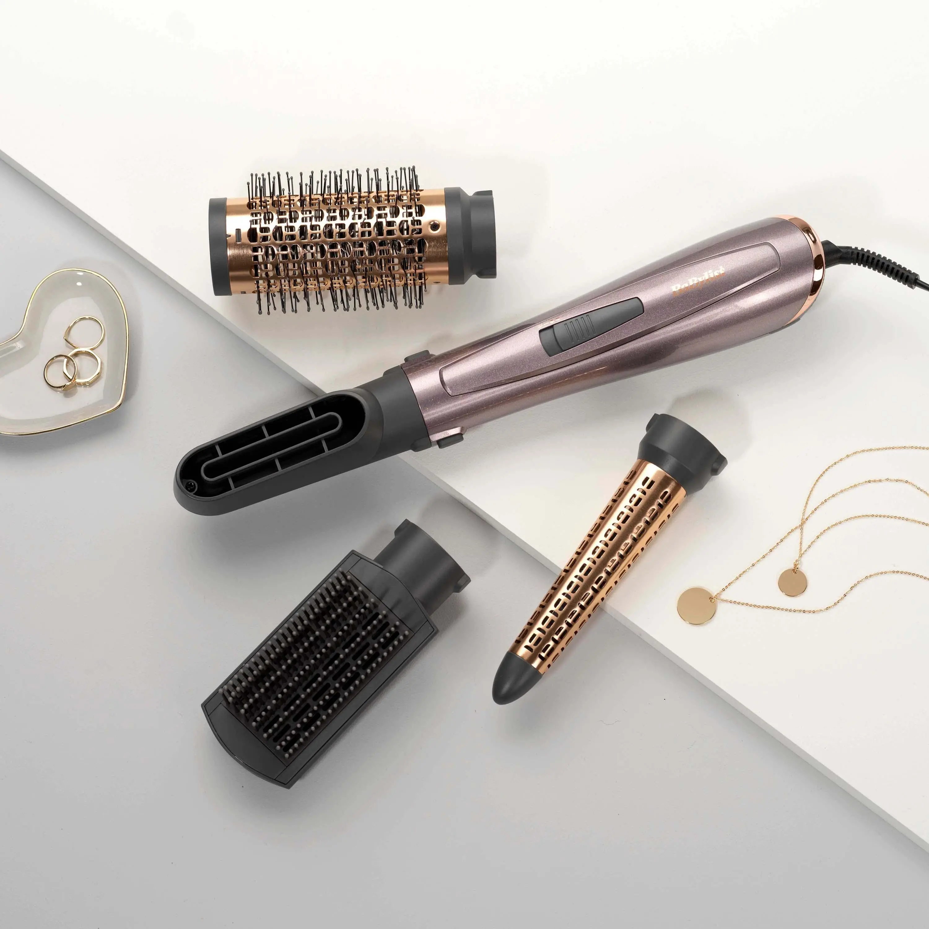 Suszarko-lokówka BaByliss Air Style 1000 Hot Air AS136E 1000W Jonizacja Zimny nawiew Średnica szczotki 50mm 2 poziomy temperatury