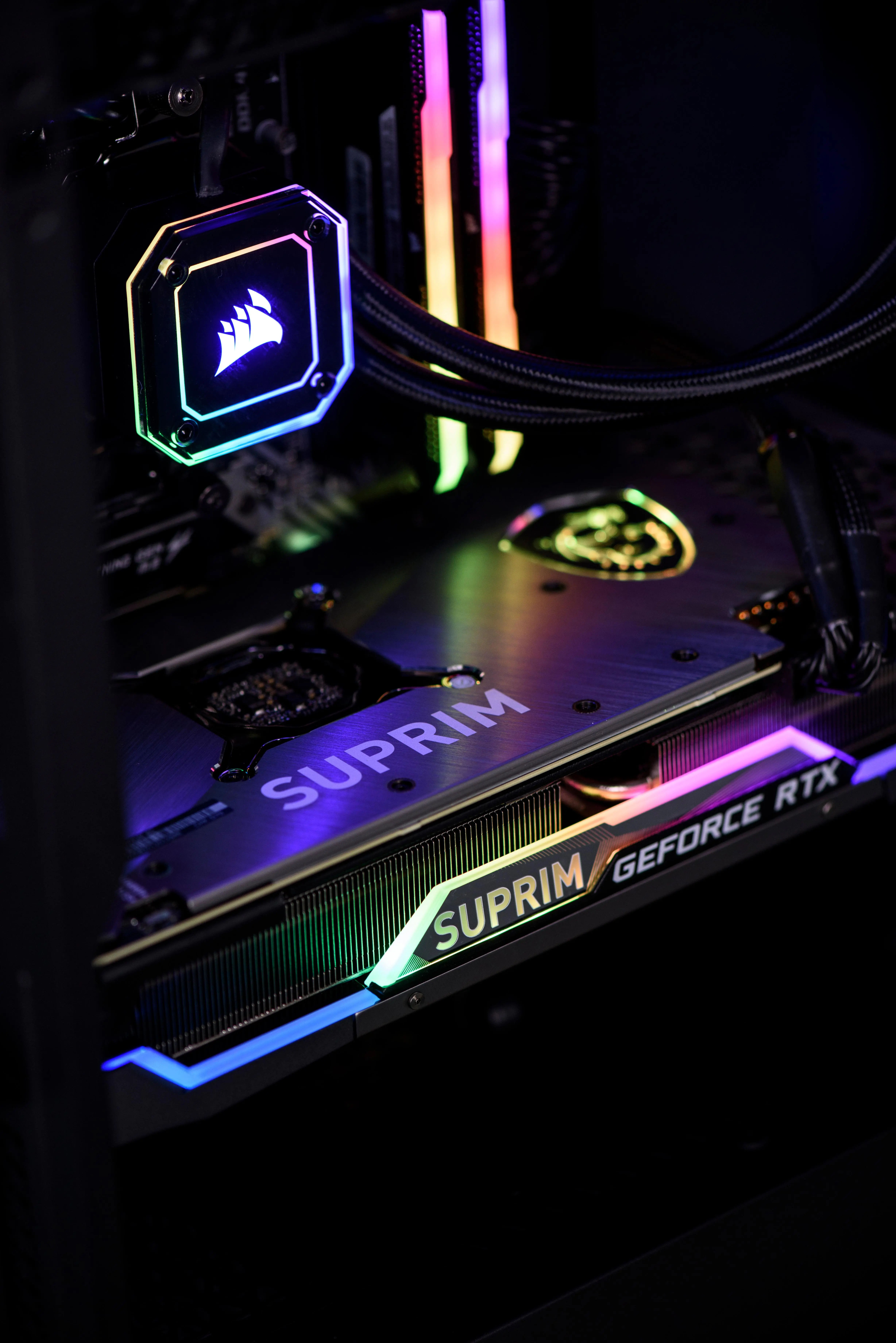 Komputer gamingowy Actina iCUE R5 5600X 32GB RAM 1TB Dysk SSD RTX3070