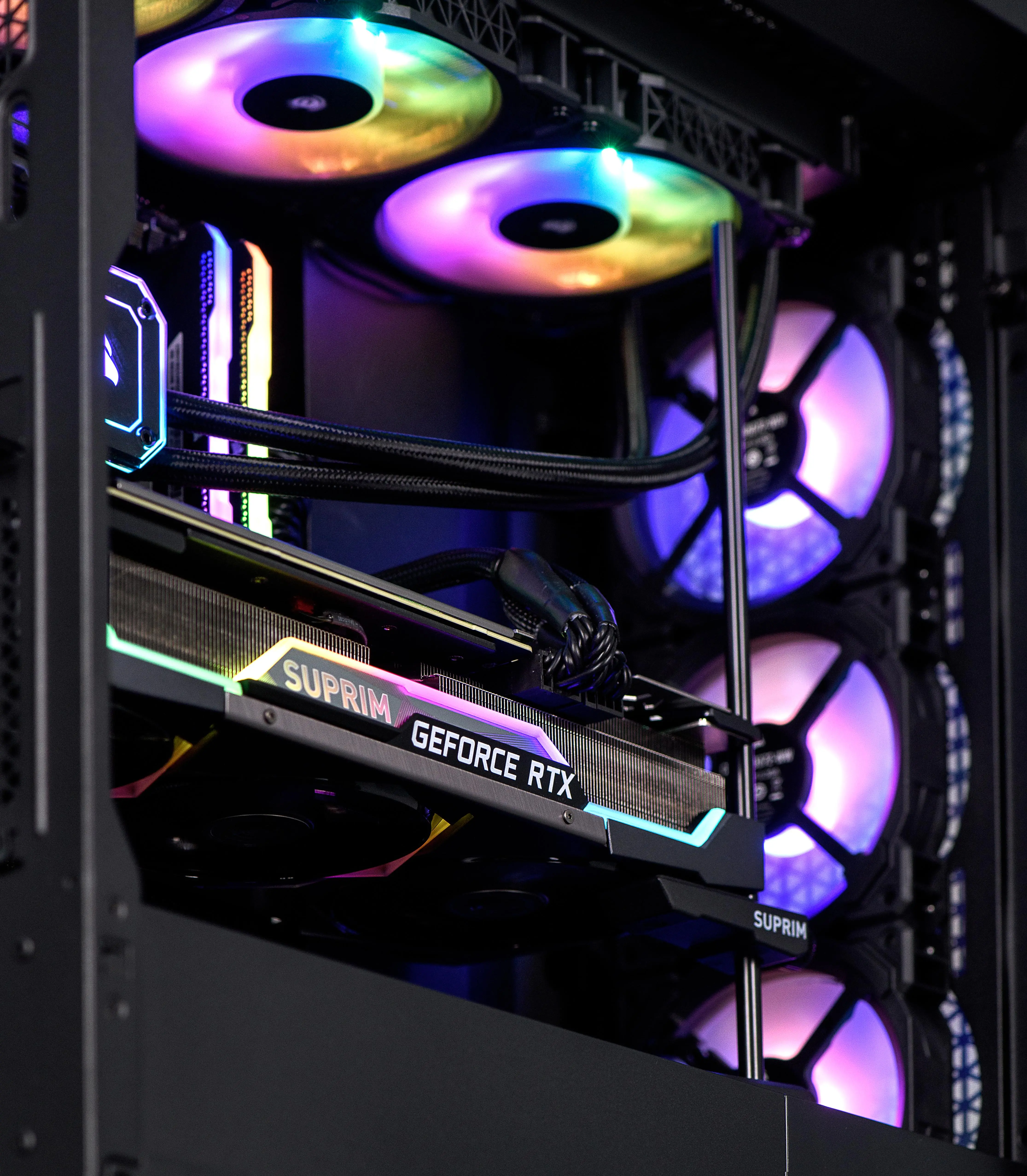 Komputer gamingowy Actina iCUE R5 5600X 32GB RAM 1TB Dysk SSD RTX3070