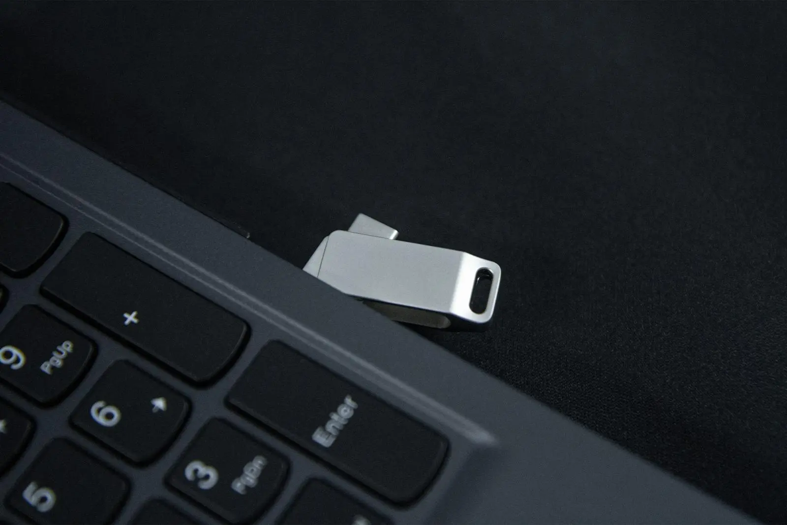 PenDrive GoodRam ODA3 64GB USB 3.2 Typ C / USB 3.2 Srebrny