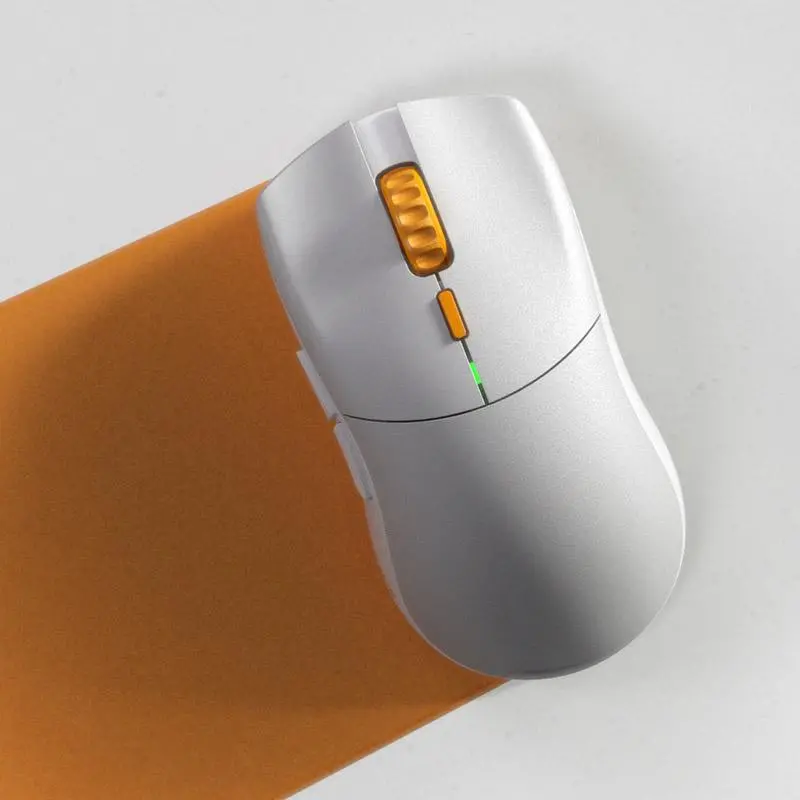 Myszka gamingowa Glorious Series One Pro Wireless Genos