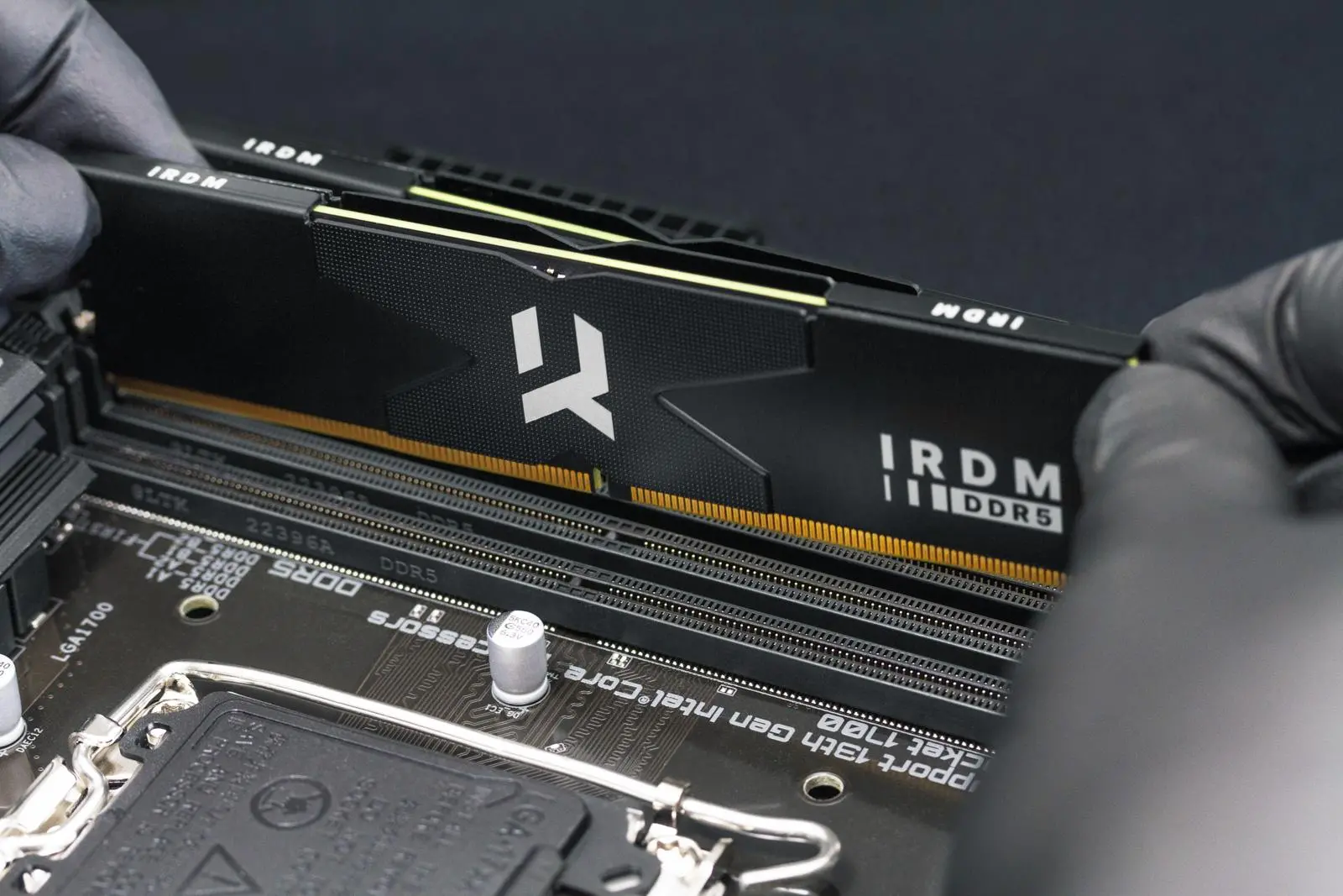 Pamięć RAM GoodRam IRDM DDR5 64GB (2 x 32GB) 5600 CL30 Czarny