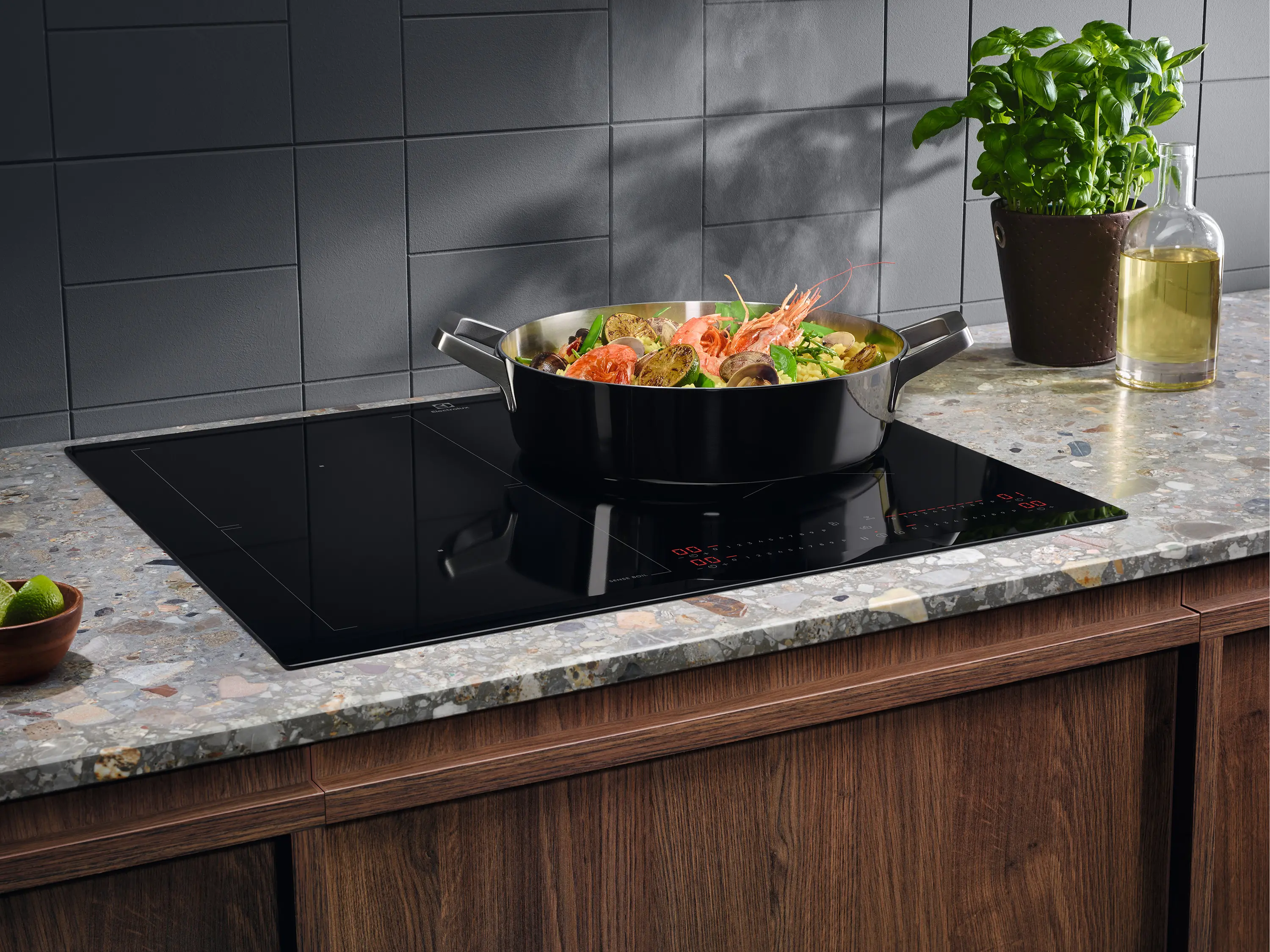 Płyta indukcyjna Electrolux 700 SenseBoil CIS62450 59cm