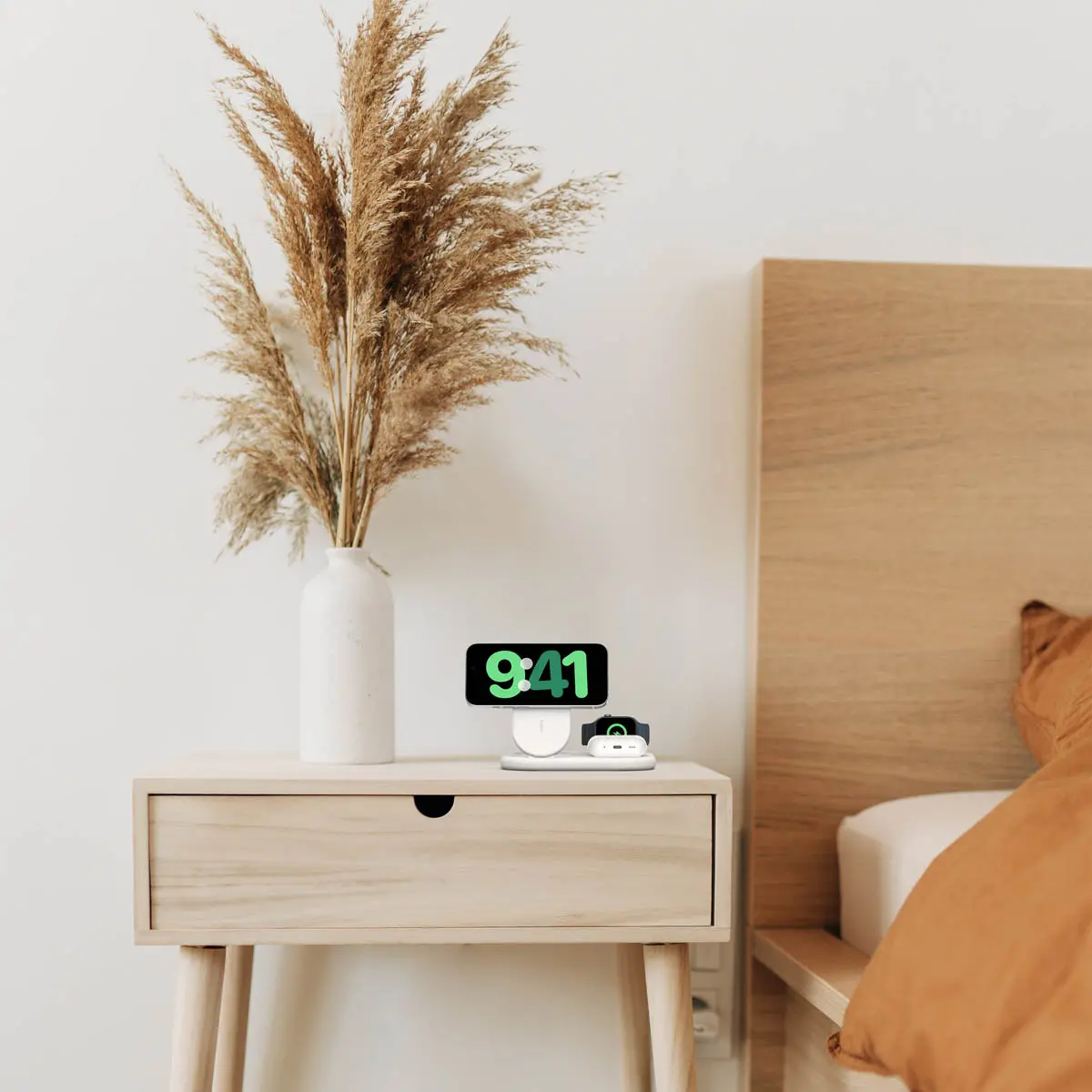 Ładowarka indukcyjna Belkin BoostCharge 3w1 Qi2 15W Biały