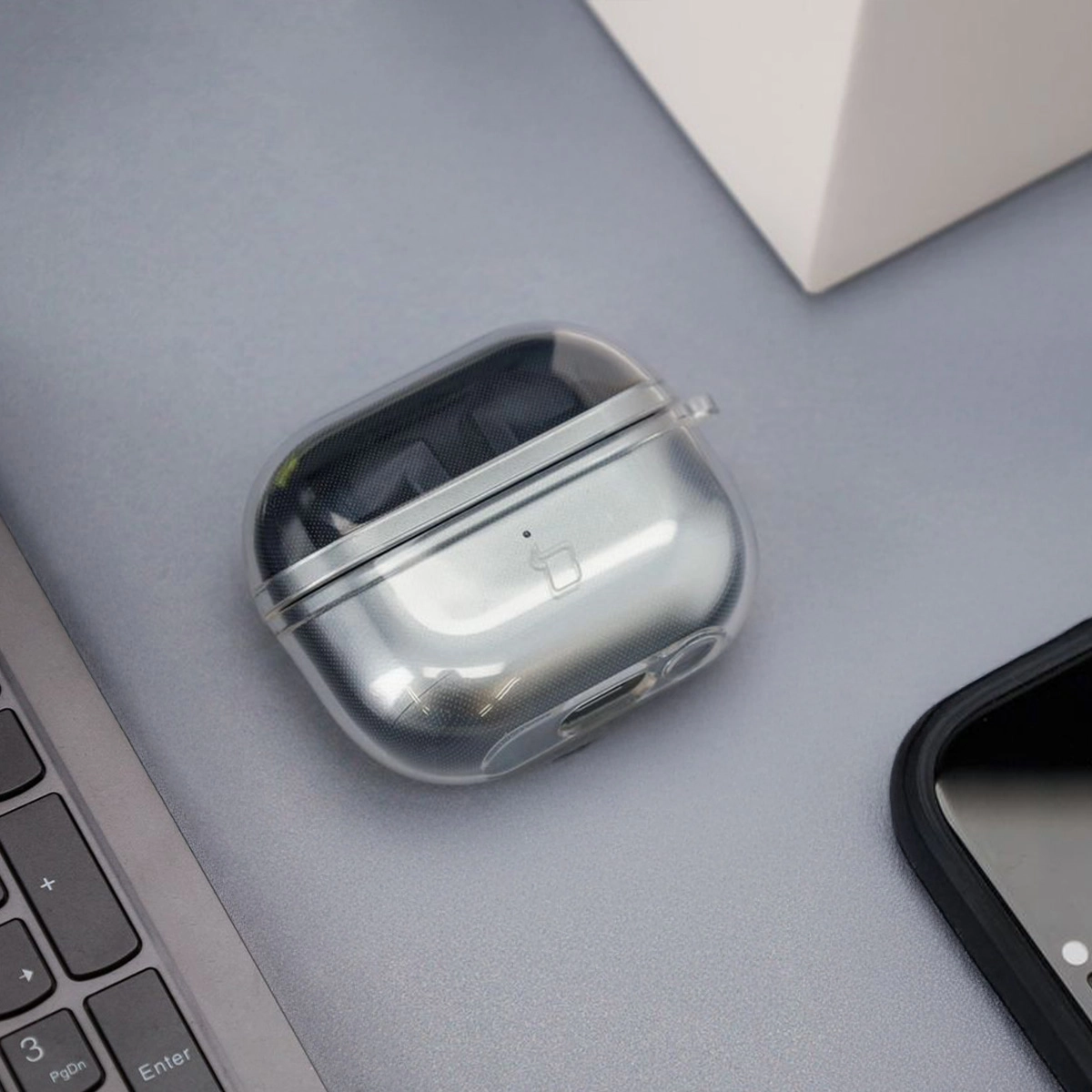 Etui na słuchawki Bizon Elastyczne z karabińczykiem do Samsung Galaxy Buds 3/3 Pro Przezroczysty