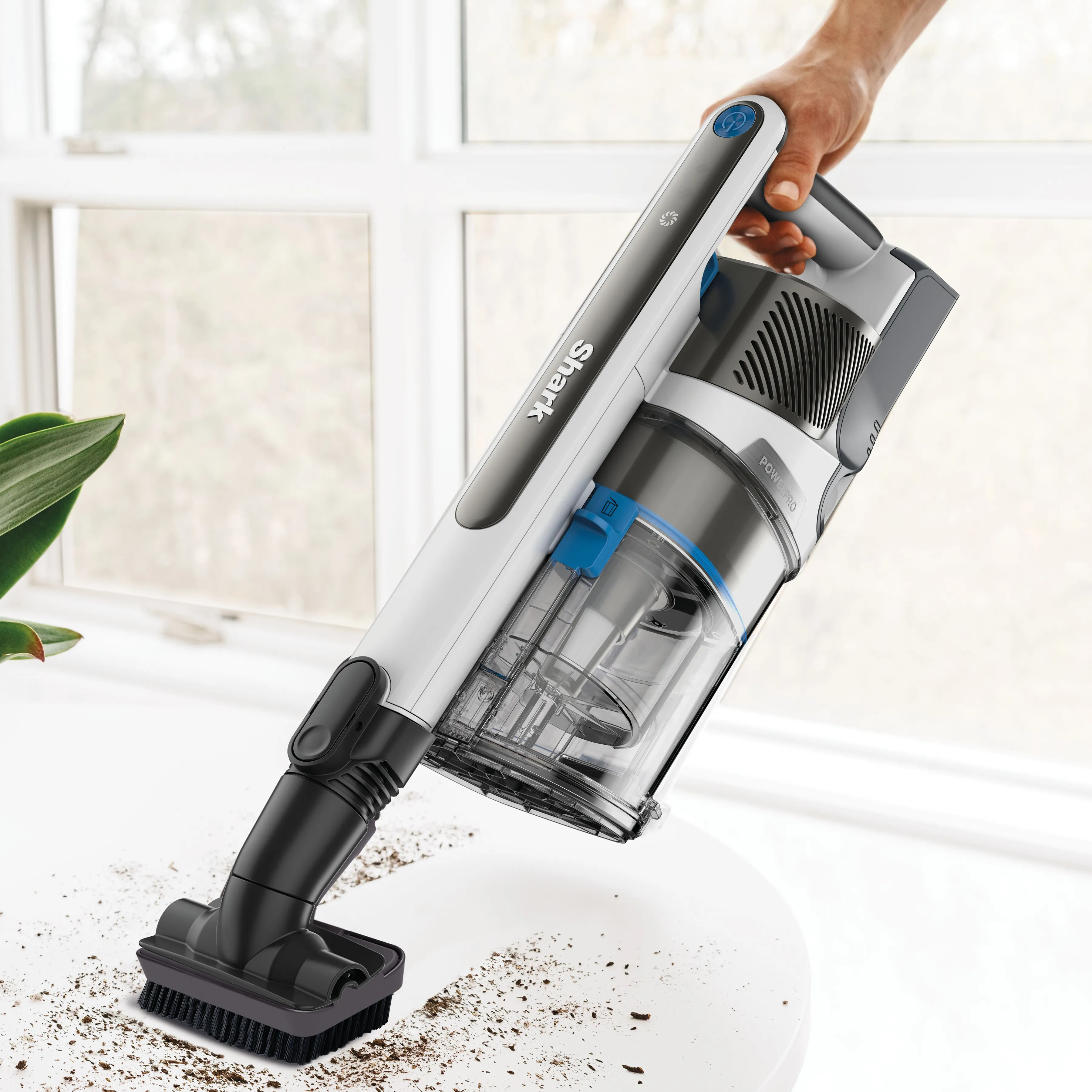 фото Вертикальный + ручной пылесос (2в1) Shark PowerPro Pet IZ380EUT 3