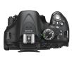 Lustrzanka Nikon D5200 + Tamron SP AF 17-50 mm + książka
