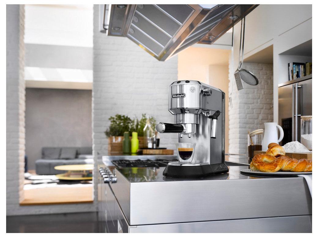 DeLonghi Dedica EC 680.M