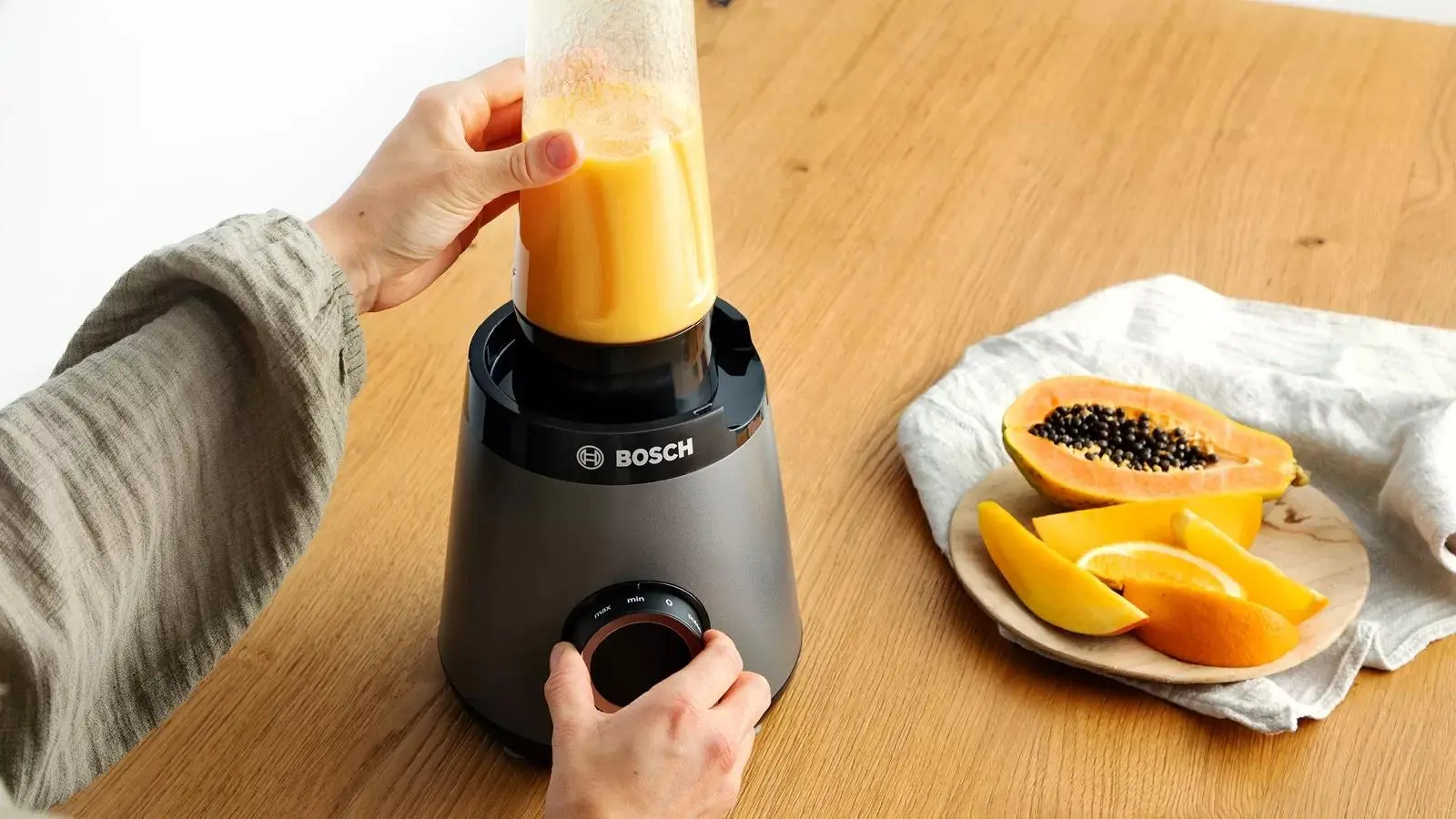 Blender kielichowy Bosch VitaPower Serie 4 MMB6174S 1,5l Butelka