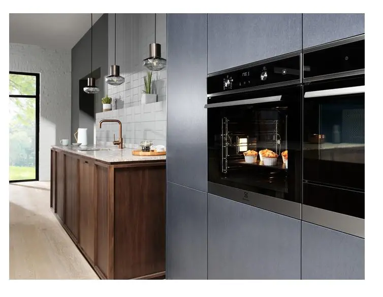 Piekarnik elektryczny parowy Electrolux 600 SteamBake EOD6P77WZ Termoobieg Termosonda Zdalne sterowanie Czarny