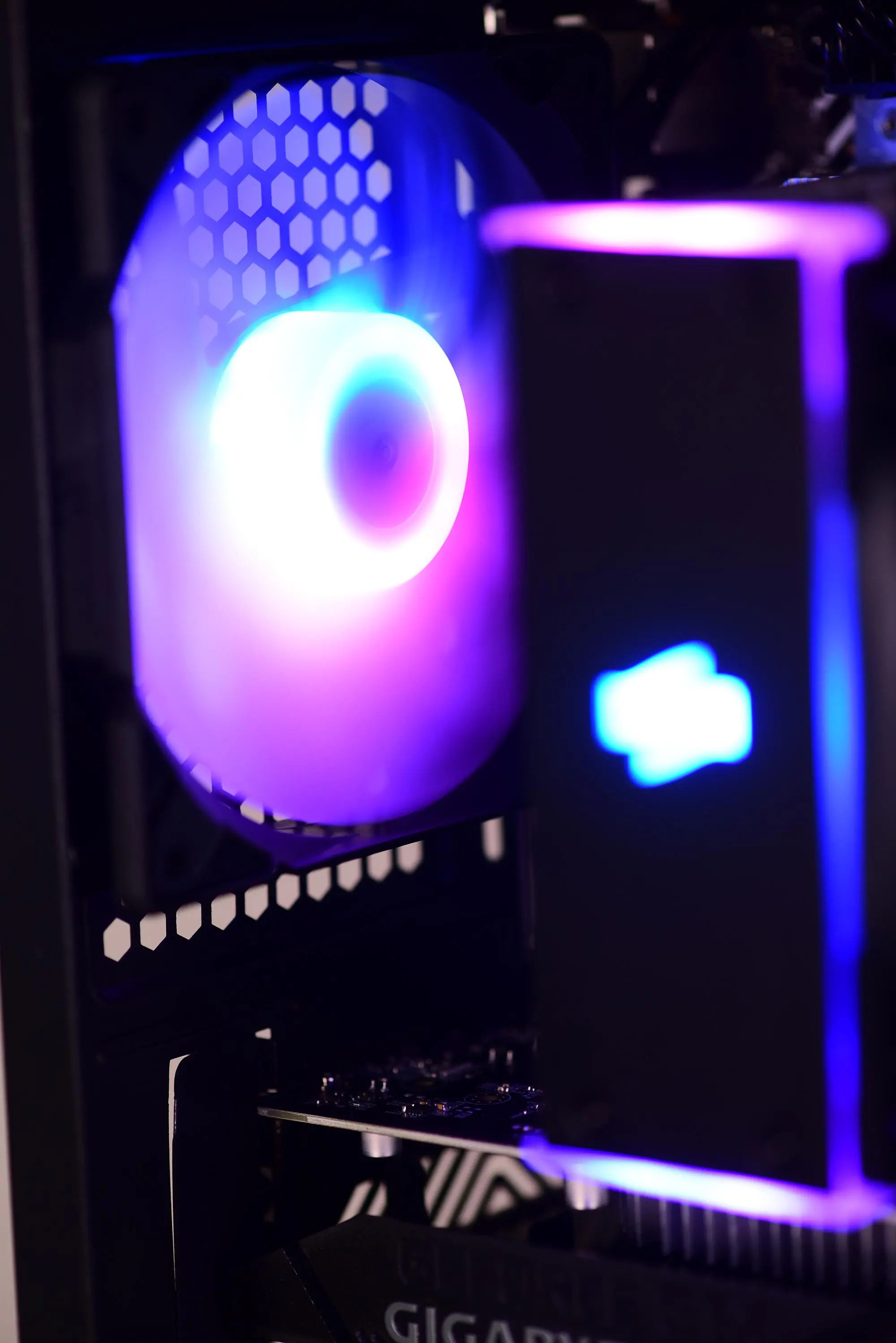 Komputer gamingowy Actina i5-10400F 16GB RAM 500GB Dysk SSD GTX1650