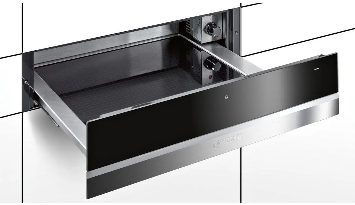 Szuflada grzewcza Bosch BIC630NS1 Srebrno-czarny