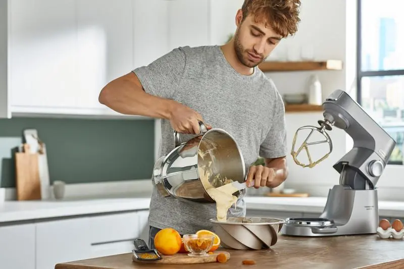 Robot kuchenny Kenwood KVL85.224SI Z wbudowaną wagą Cyfrowo sterowanym silnikiem Z dwiema misami