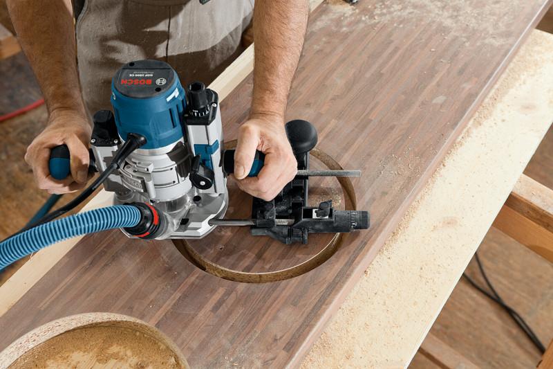 Frezarka górnowrzecionowa Bosch Professional GOF 1600 CE