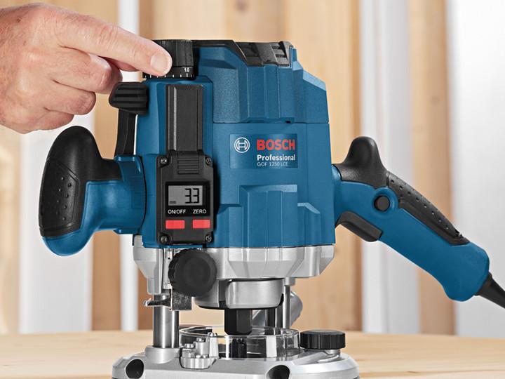 Frezarka górnowrzecionowa Bosch Professional GOF 1250 LCE