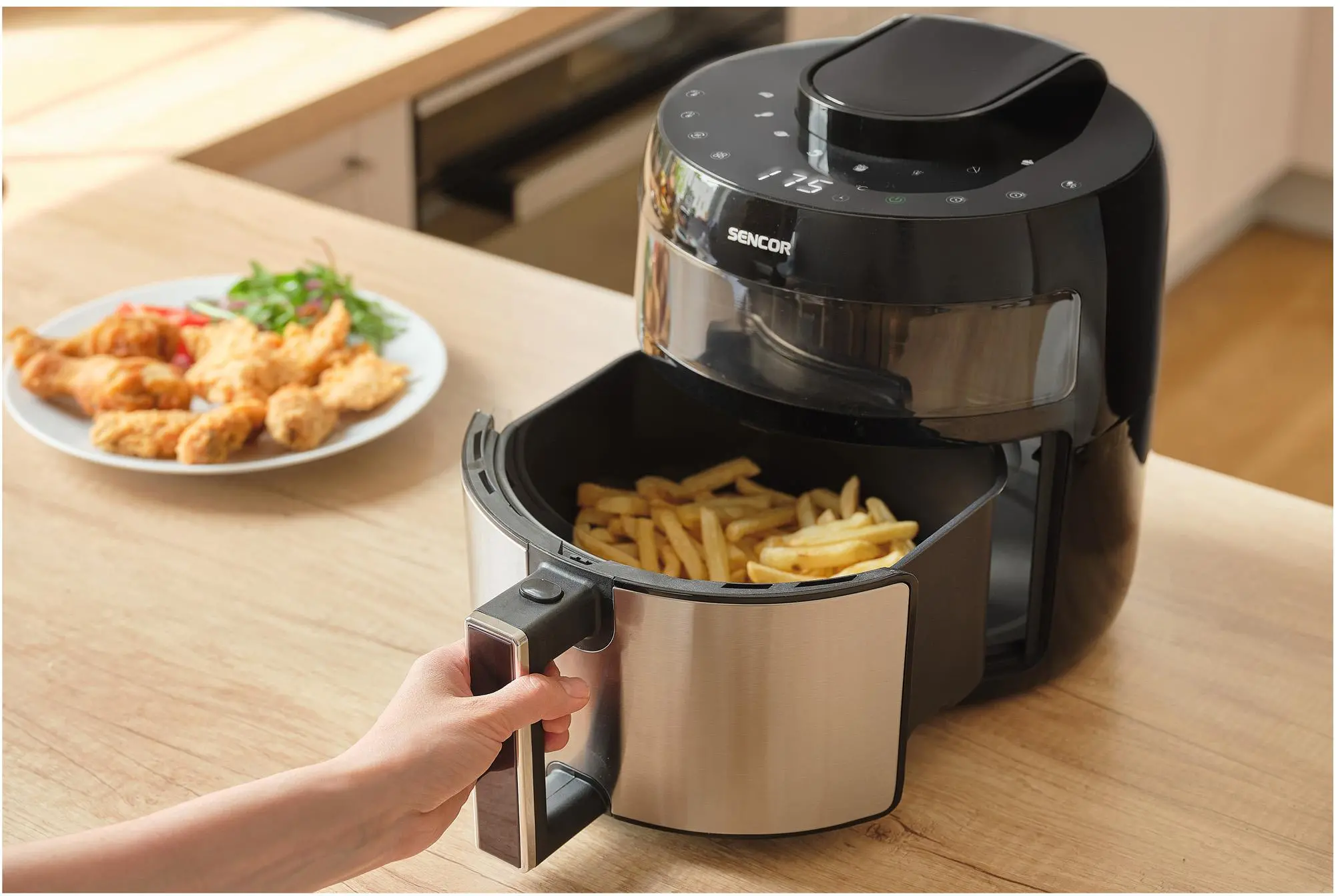 Frytkownica beztłuszczowa Sencor SFR 5010BK 1500W 5l