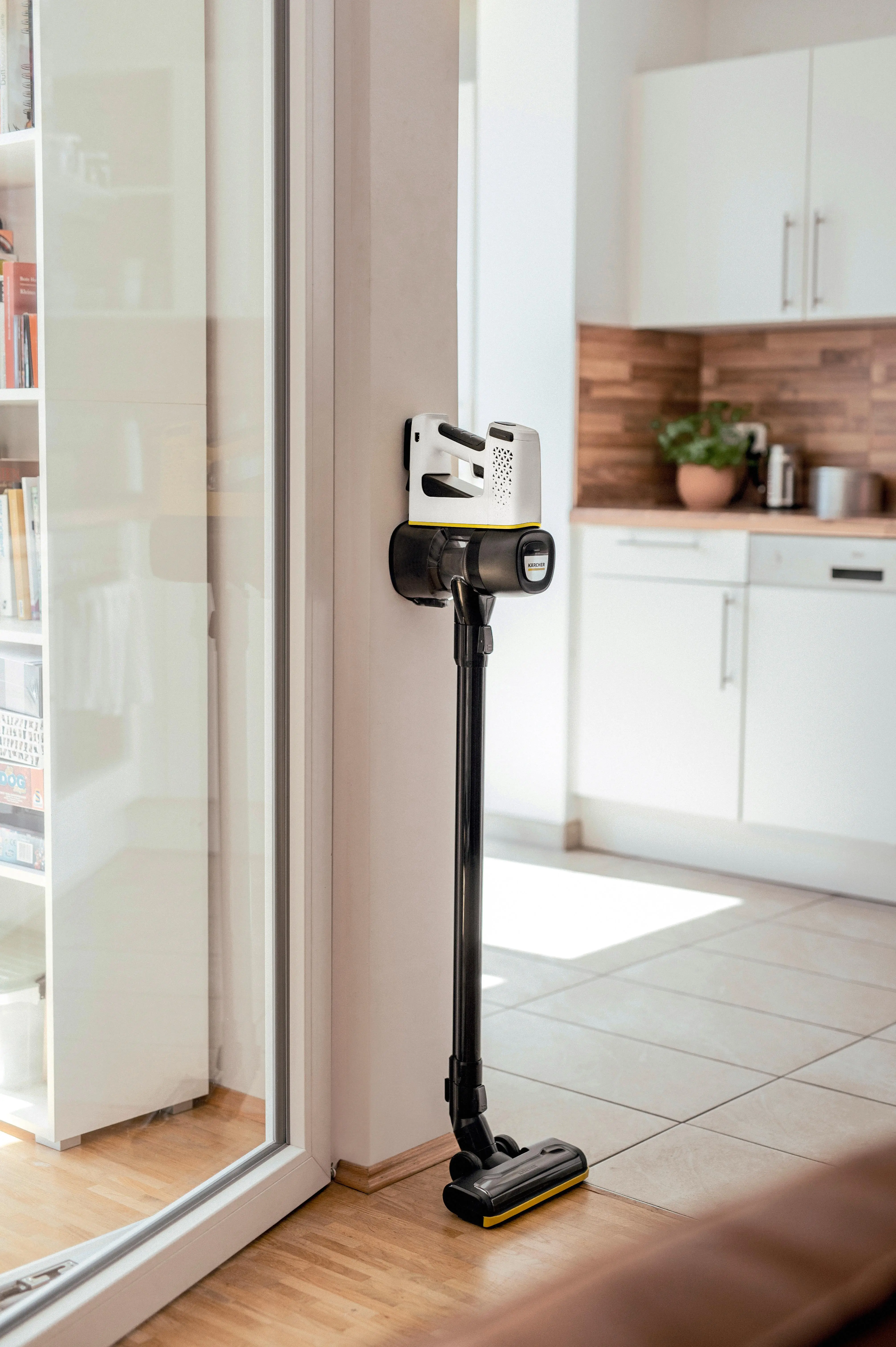 Odkurzacz Karcher VC 4 Cordless myHome Car 1.198-632.0 30min