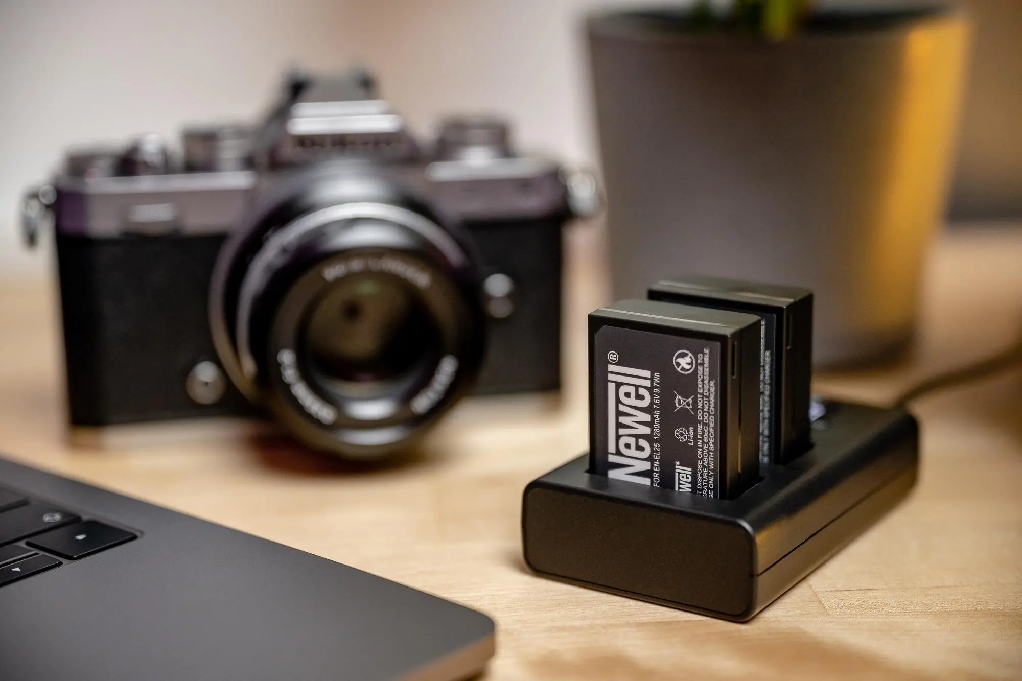 Ładowarka Newell DL-USB-C do akumulatorów EN-EL25