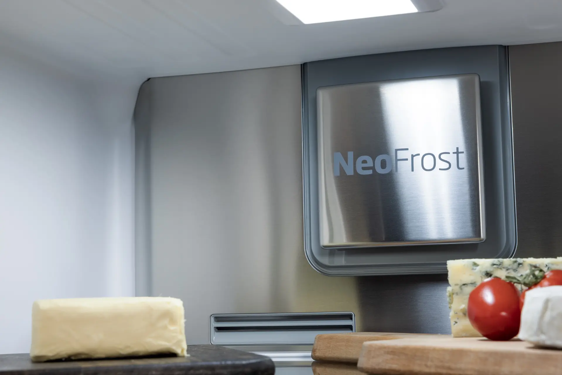 Lodówka Beko BCNA306E5ZSN Pełny No Frost 193,5cm Komora świeżości