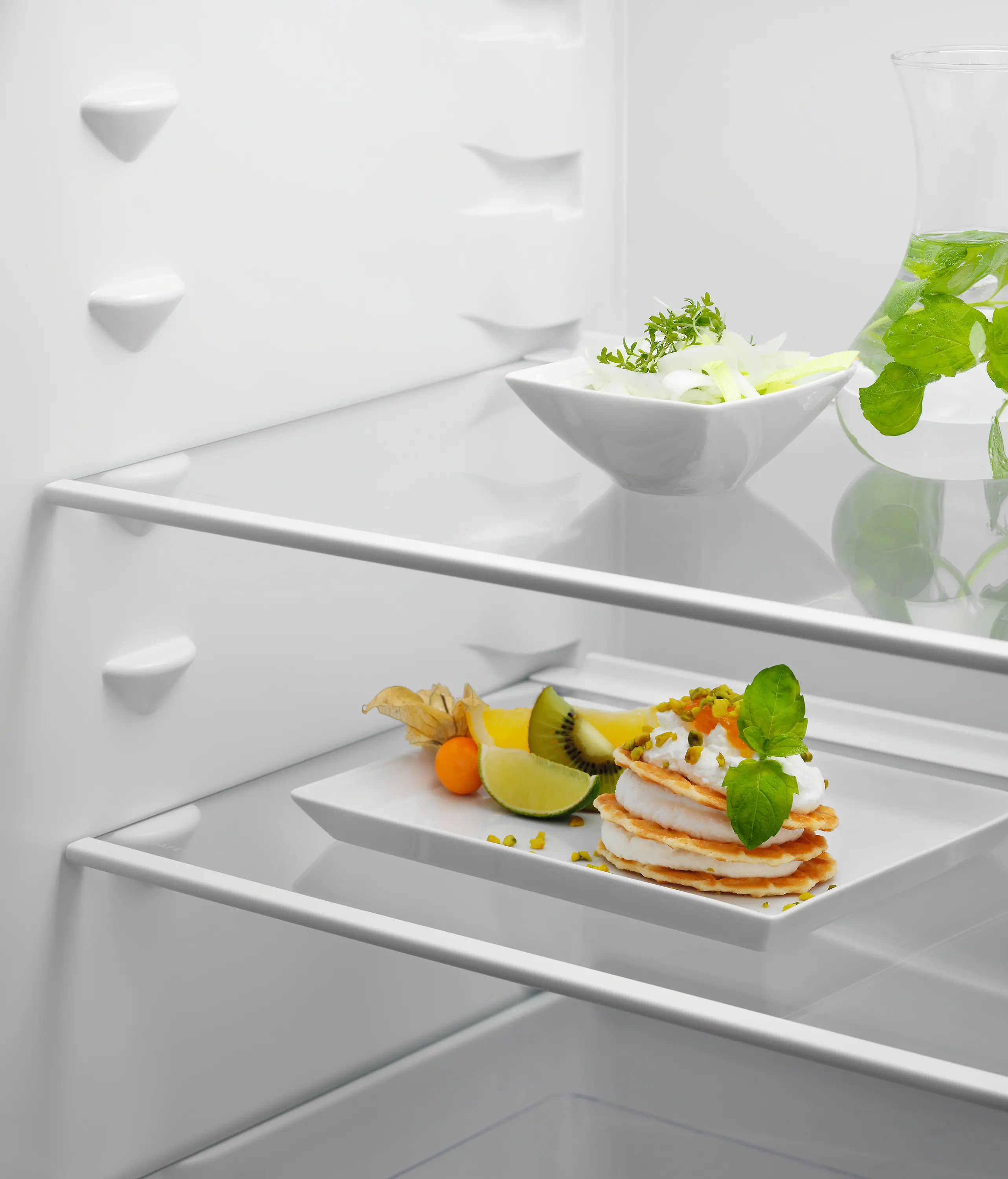Lodówka Electrolux 600 ERD6DE18S1 177,2cm Szuflada z kontrolą wilgotności