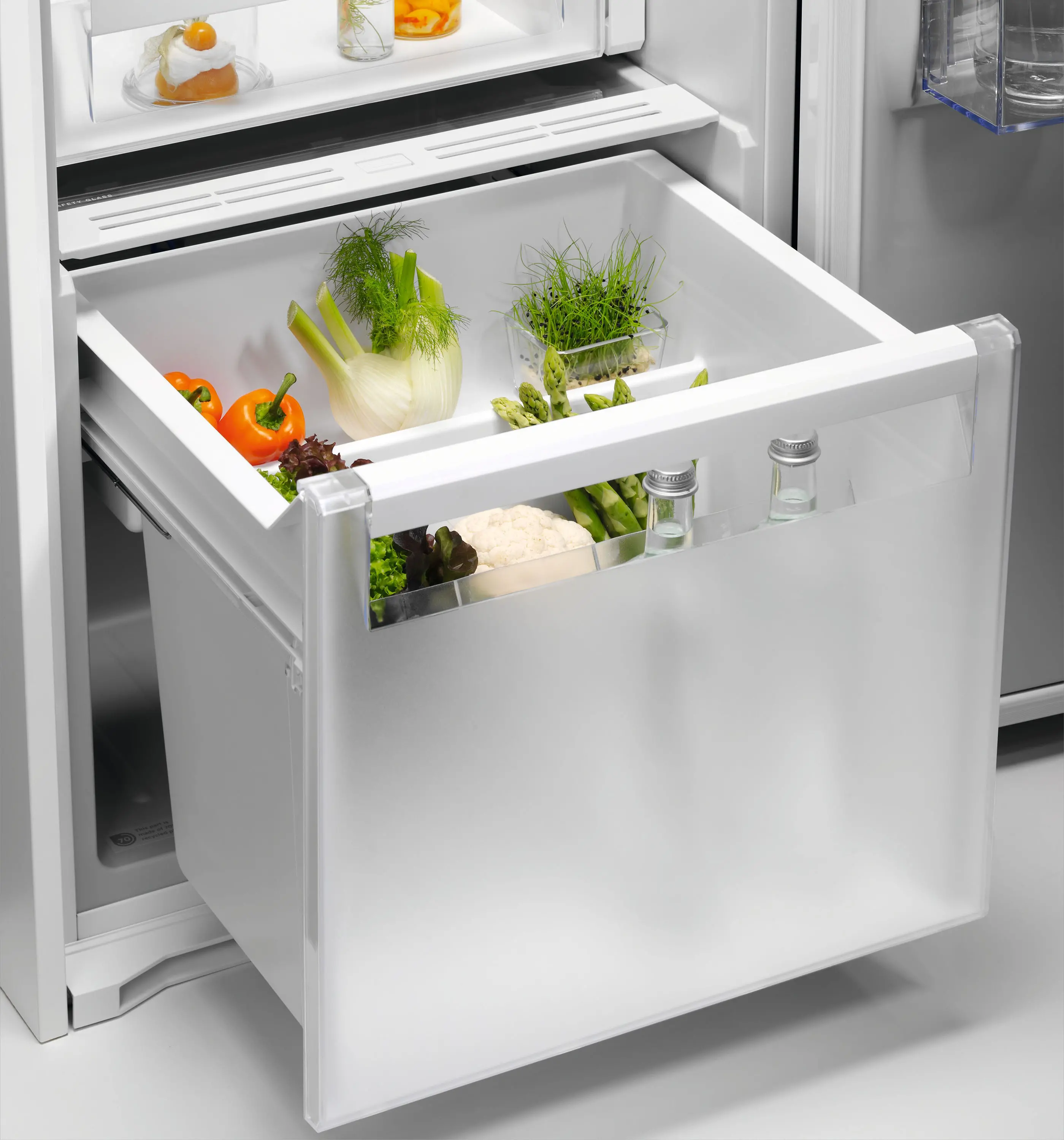 Lodówka Electrolux 600 ERD6DE18S1 177,2cm Szuflada z kontrolą wilgotności