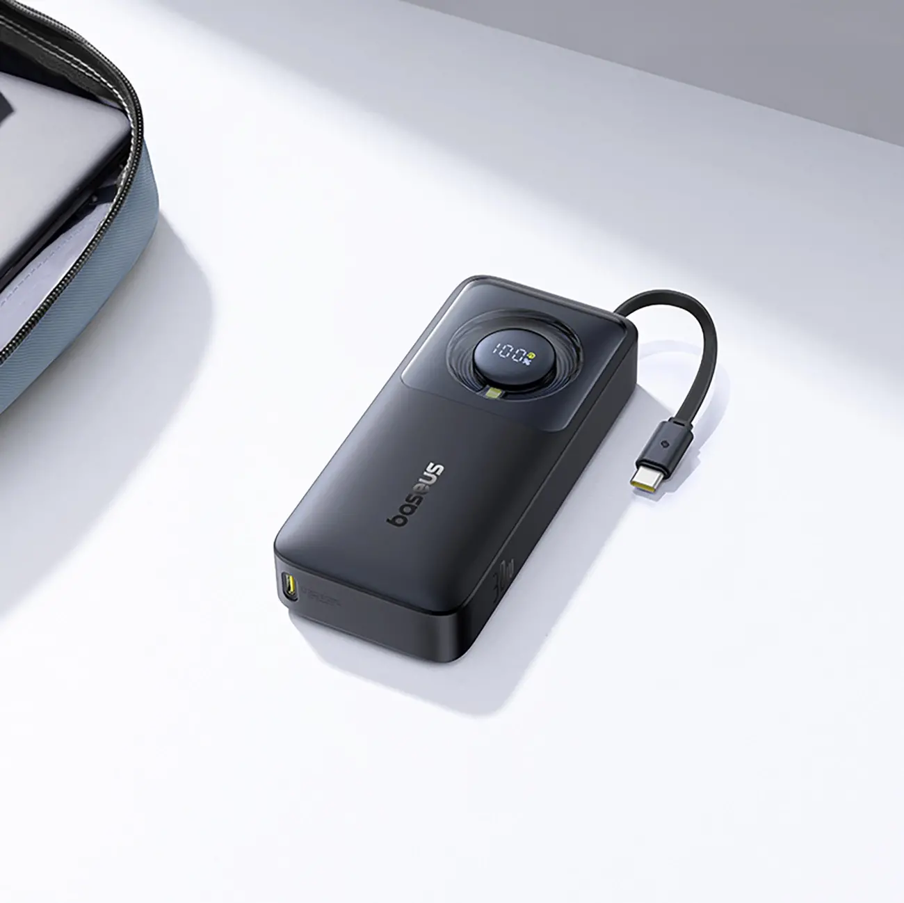 Powerbank Baseus Free2Pull 10000mAh 30W Wbudowany kabel Czarny