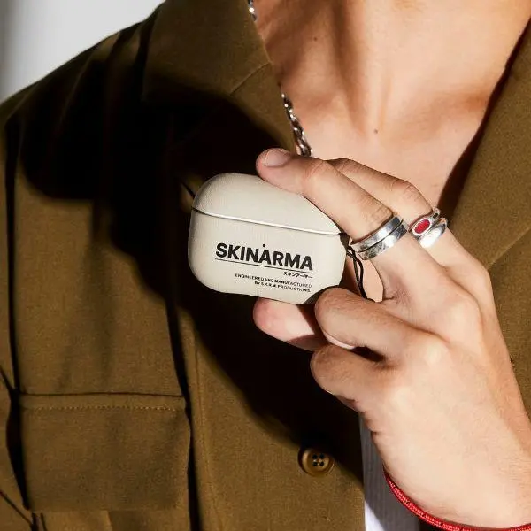 Etui na słuchawki Skinarma Spunk do AirPods Pro 2 Pomarańczowy