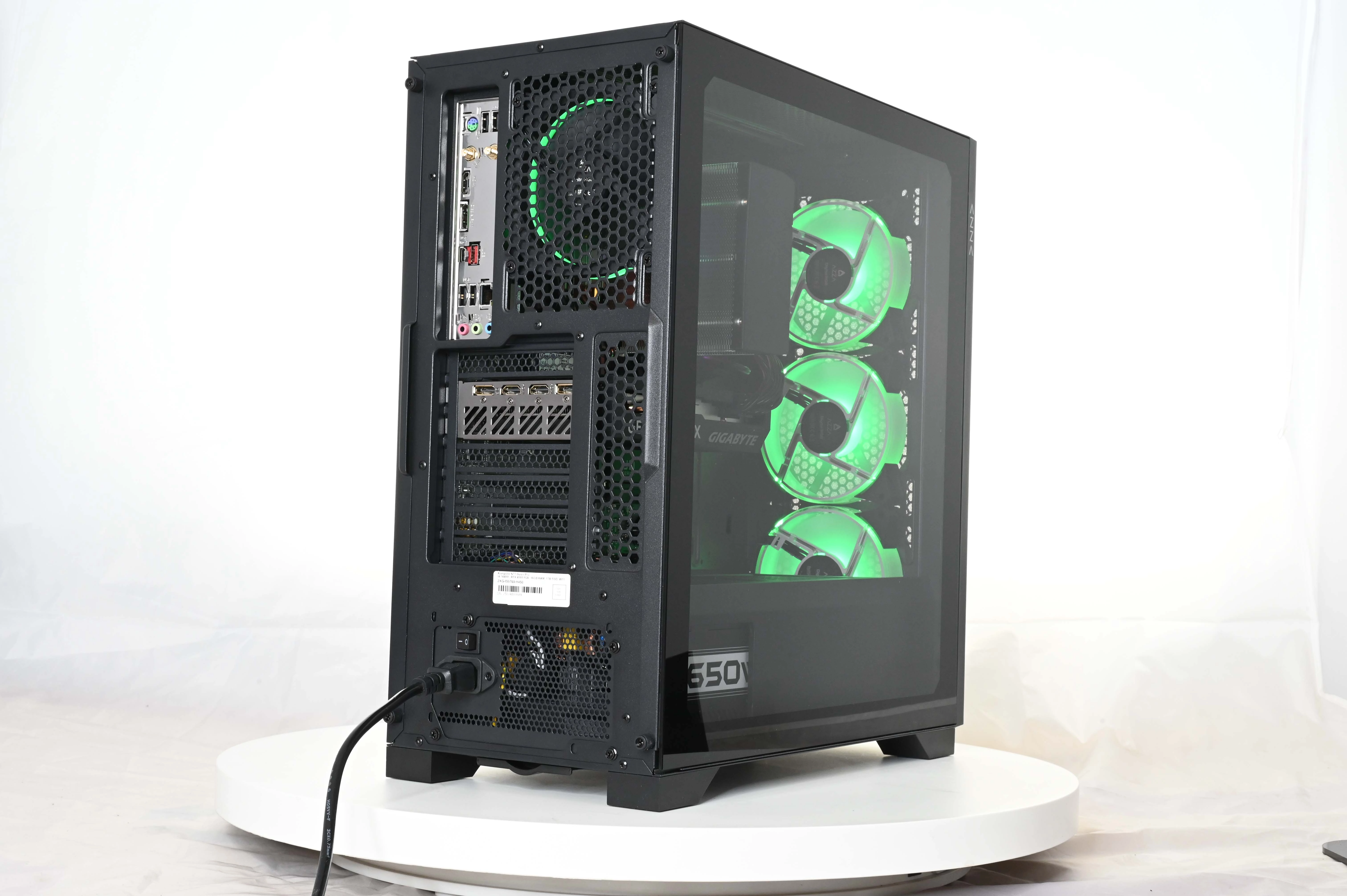 Komputer gamingowy NTT Hiro Gamer ZKG-I5B580-01EU i5-14400F 16GB RAM 1TB Dysk SSD ARCB580 Win11