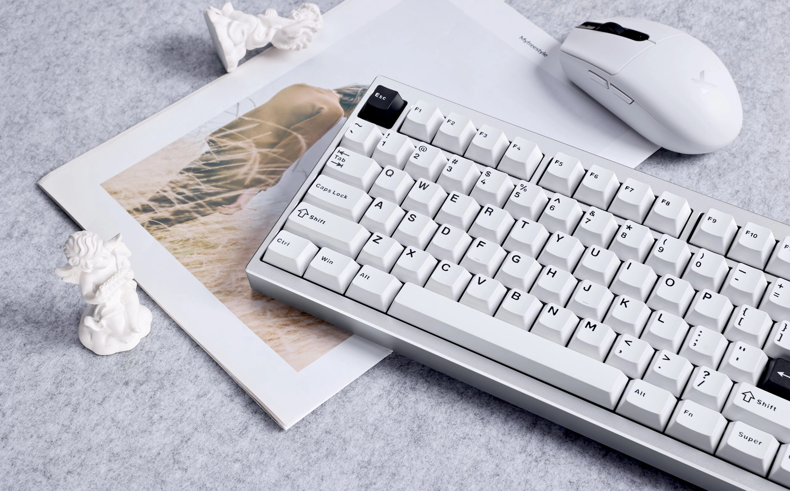 Klawiatura mechaniczna MCHOSE GX87 Ultra Vintage White Srebrny