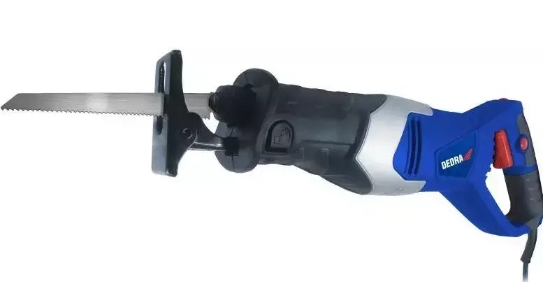 Pilarka szablowa Dedra DED7968