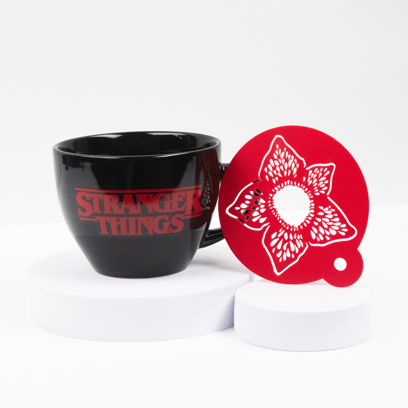 Pyramid Cappuccino Mug Stranger Things – The World Is Turning Upside Down, Kubek - cena i opinie