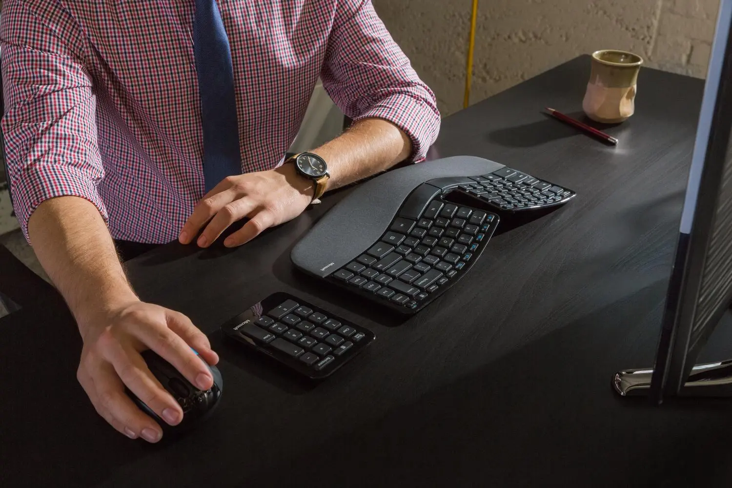 Klawiatura membranowa Microsoft Sculpt Ergonomic Desktop Czarny