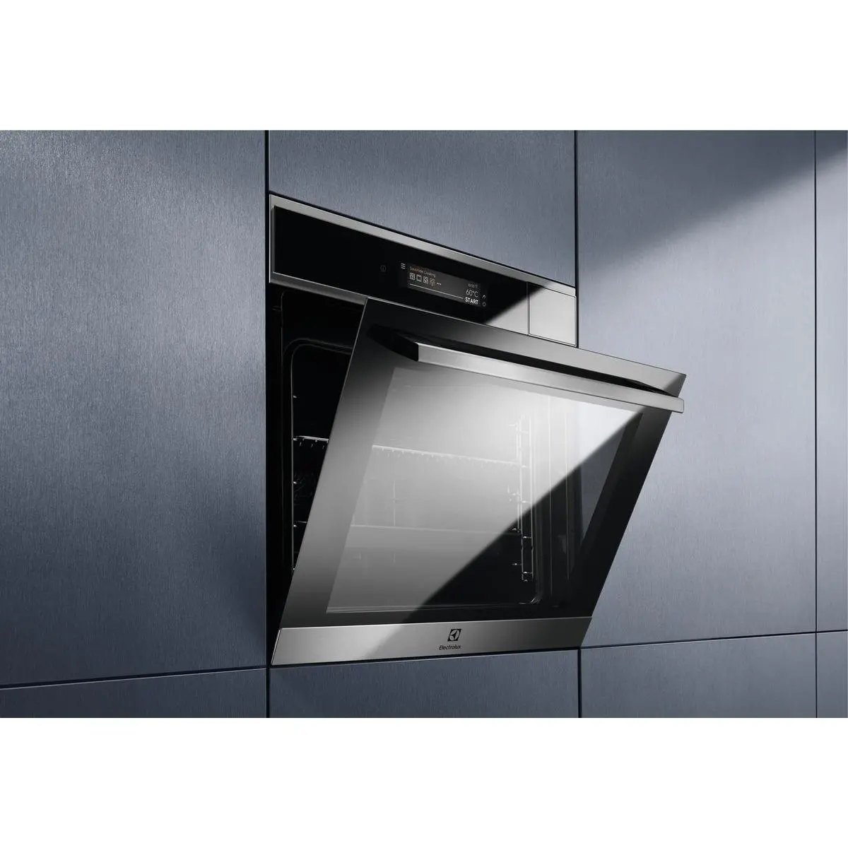 Piekarnik elektryczny parowy Electrolux 900 SteamPro EOA9S31CX Termoobieg Termosonda Zdalne sterowanie Czarno-stalowy
