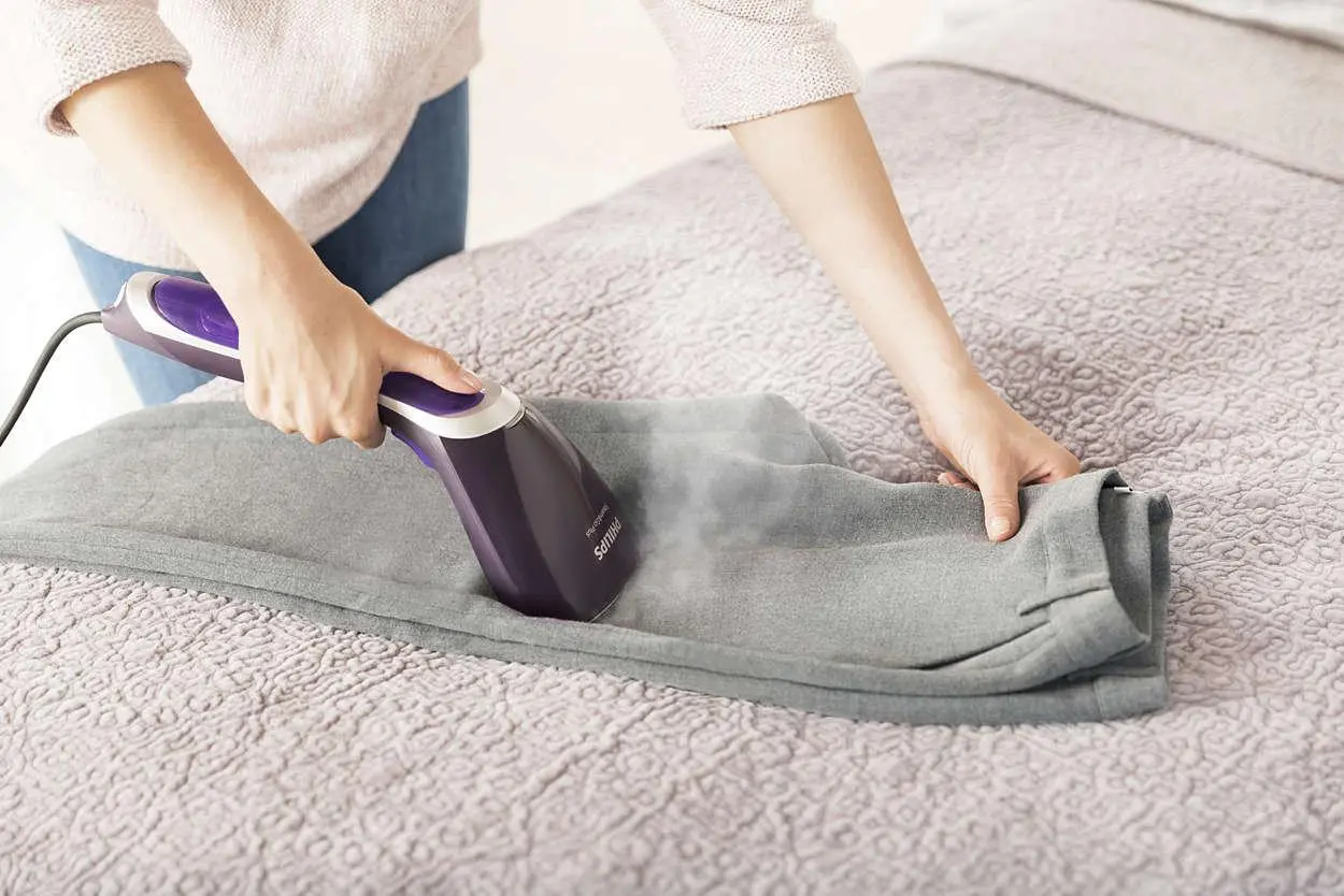 Parownica do ubrań Philips Steam&Go GC363/30 1300W 24g/min