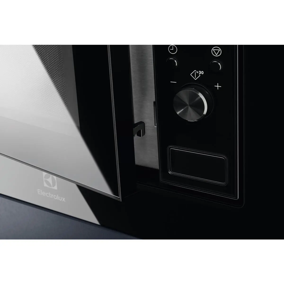 Kuchenka mikrofalowa Electrolux 300 LMS2203EMK