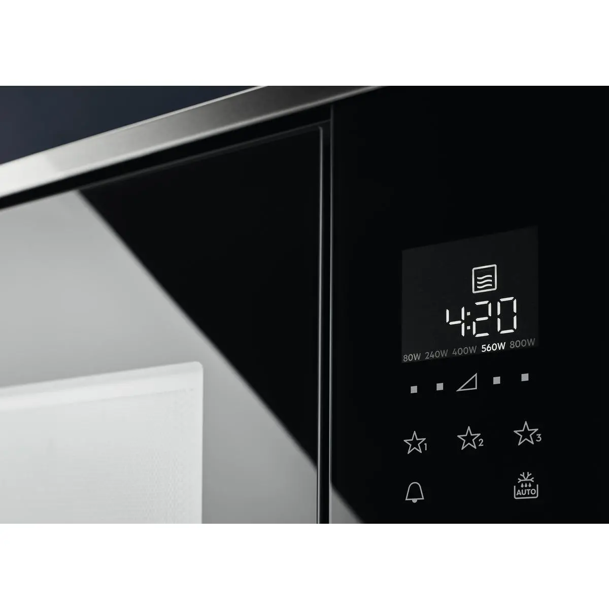 Kuchenka mikrofalowa Electrolux 300 LMS2203EMK