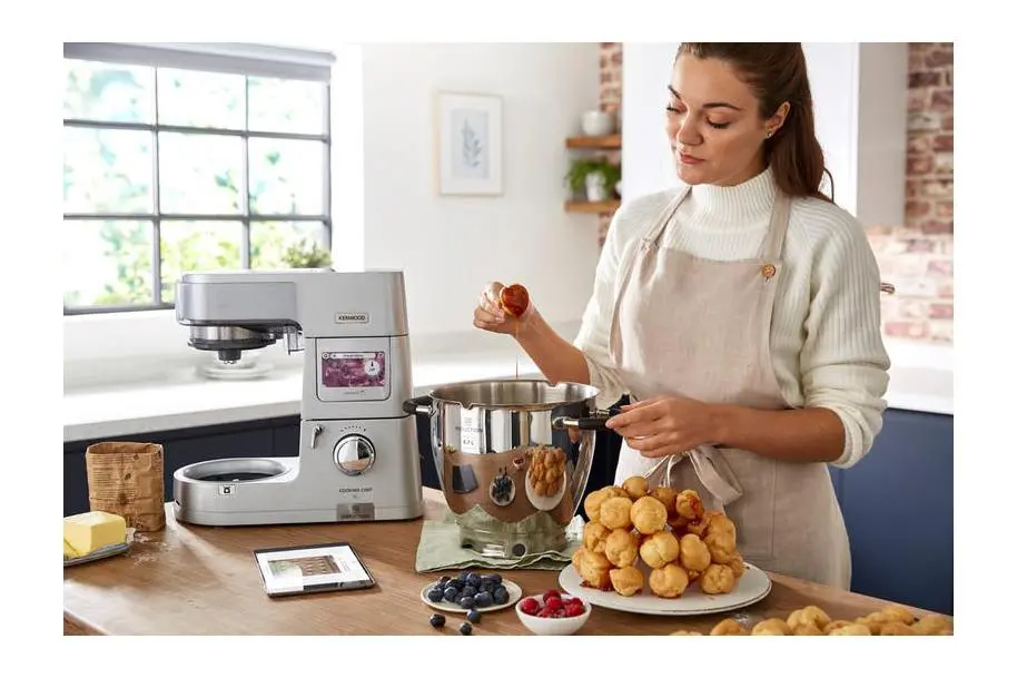Gotujący robot kuchenny Kenwood KCL95.424SI Z wbudowaną wagą Dotykowym wyświetlaczem Automatycznymi programami