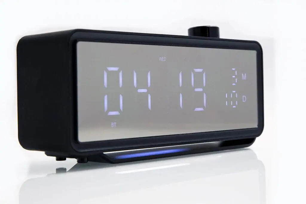 Radiobudzik Manta CLK9020 Czarny