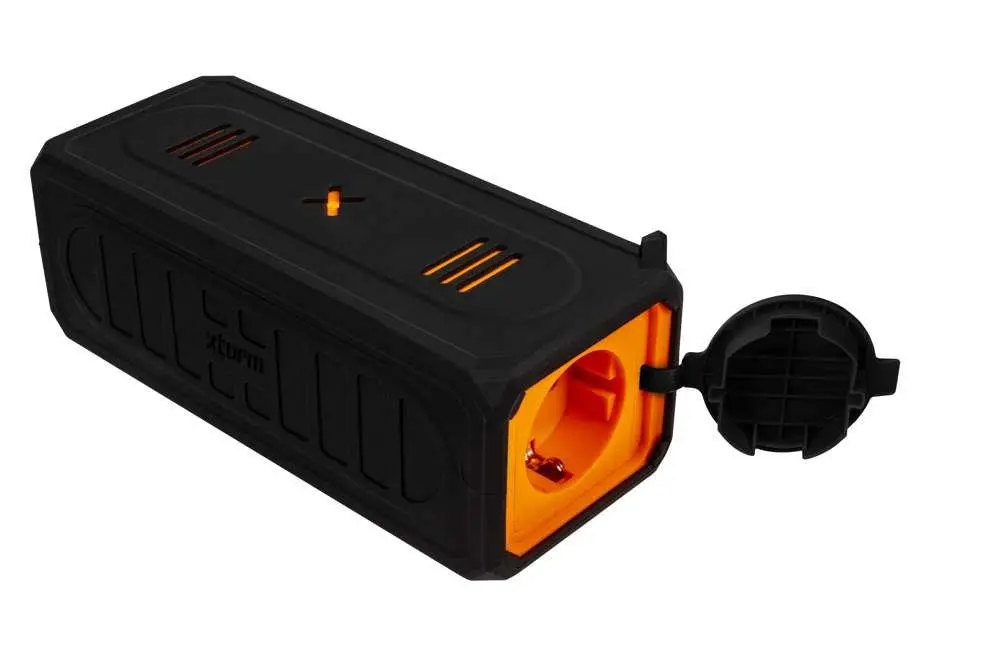 Powerbank Xtorm XP070 Portable Power Socket 19200mAh z gniazdem sieciowym 70W Czarny