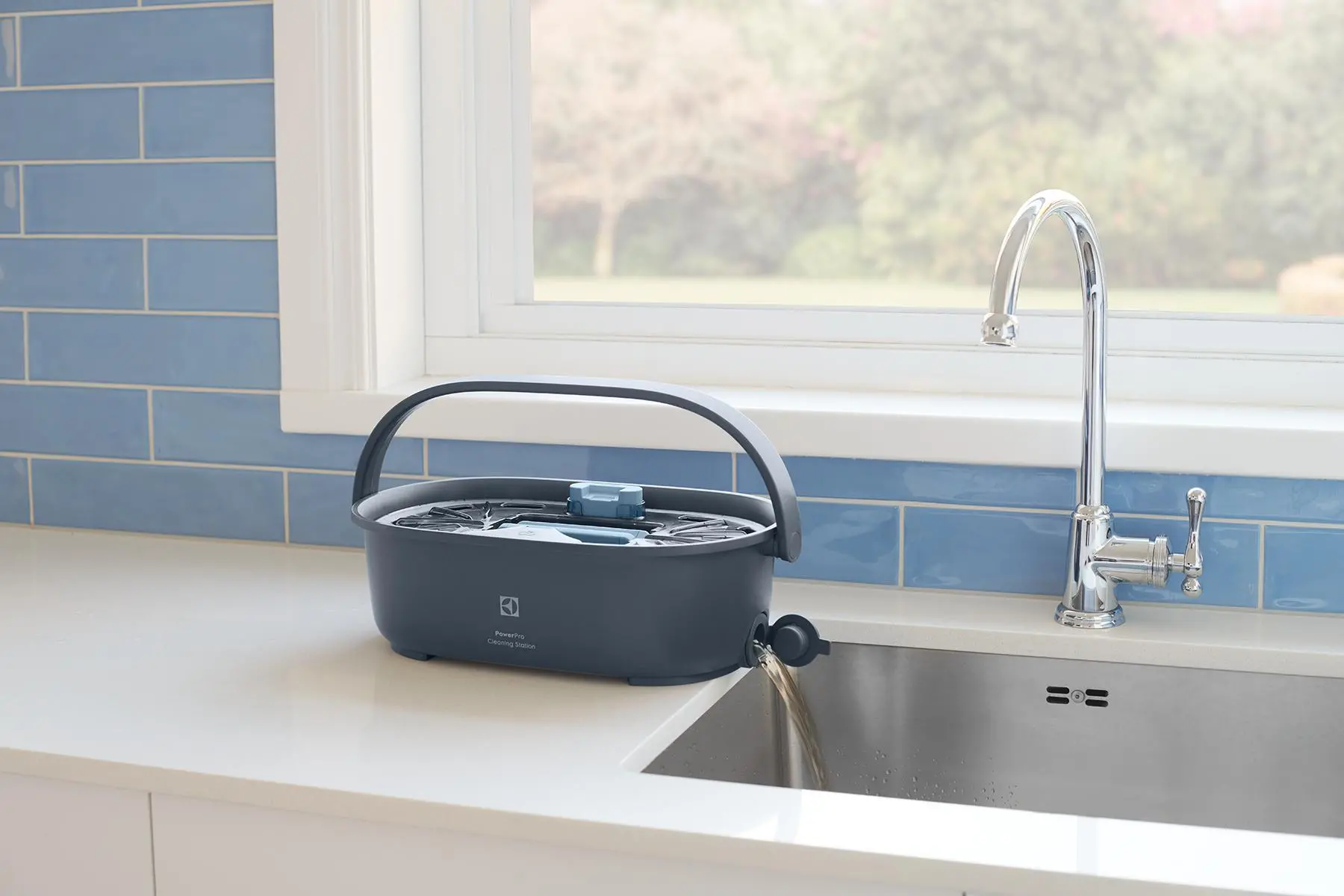 Stacja czyszcząca Electrolux PowerPro EPPCS2