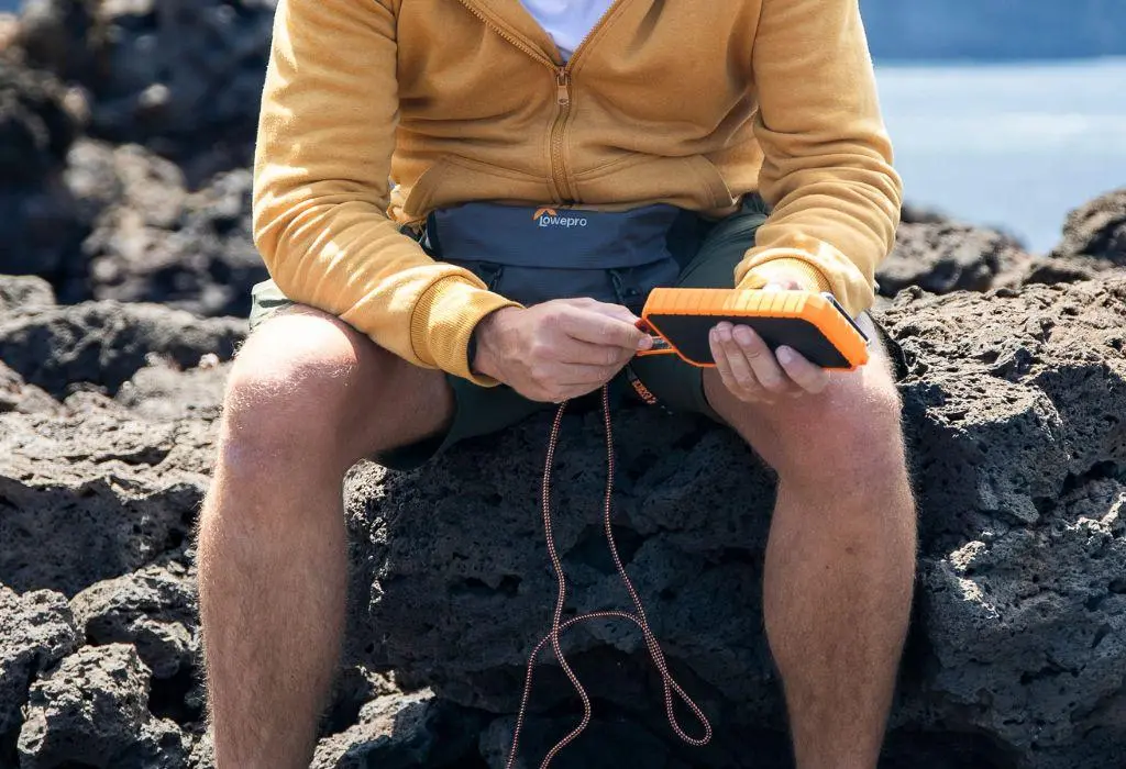 Powerbank Xtorm XR202 Rugged 20000mAh PD 35W Czarno-pomarańczowy
