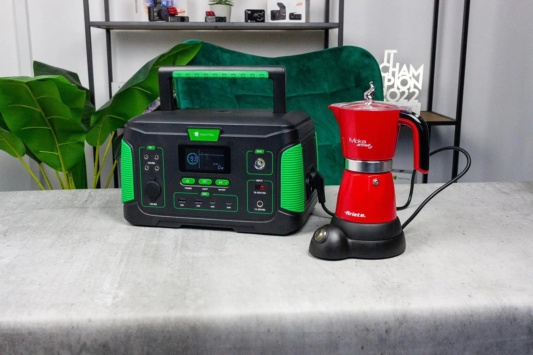 Stacja zasilania Navitel NS1000 808Wh