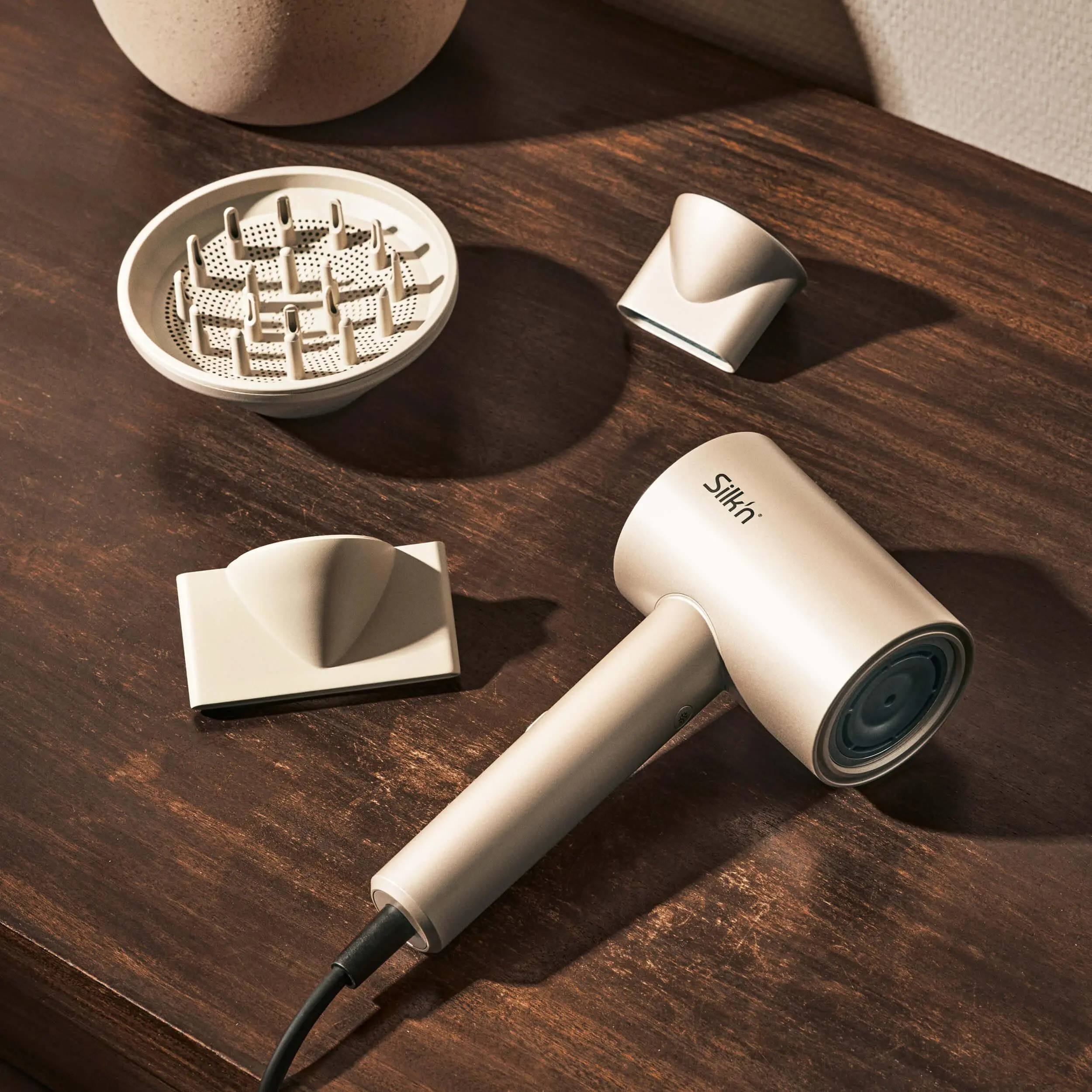 Suszarka do włosów Silk'n SilkyAir Pro Z Dyfuzor Zimny nawiew 1600W 3 prędkości 6 temperatur