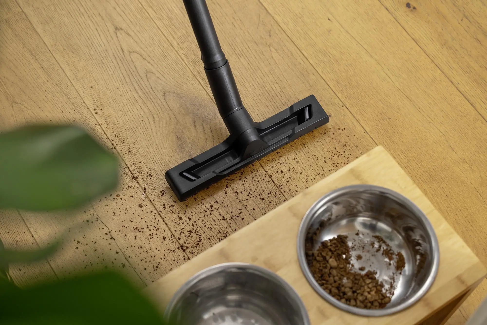 Odkurzacz Karcher SE 4 1.081-150.0 1000W Ssawka do czyszczenia na mokro dywanów i podłóg twardych Ssawka do podłóg twardych