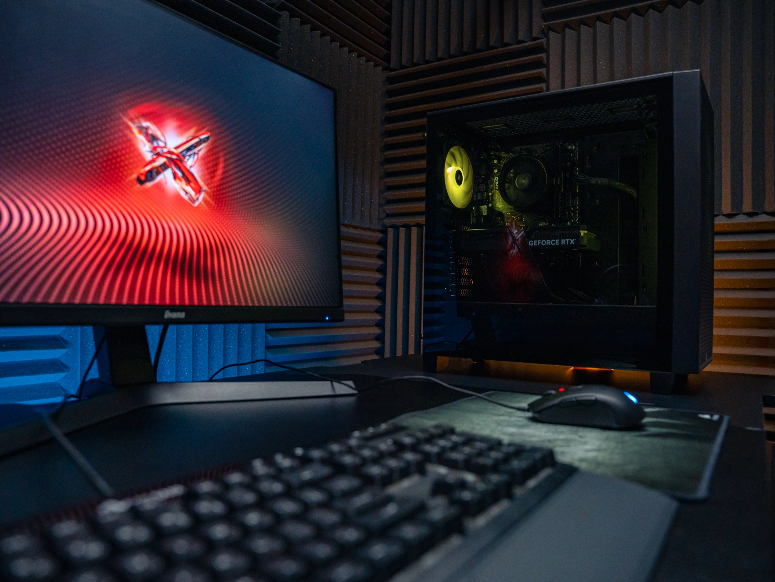 Komputer gamingowy Optimus E-Sport GA520T-CR5 R5 4500 16GB RAM 1TB Dysk SSD RTX4060 Win11